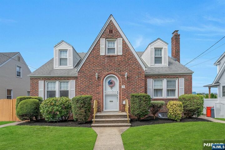 7 Webster Avenue  Kearny NJ 07032 photo
