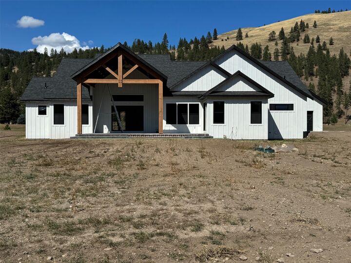 Property Photo: 9883 Hatton Lane MT 59847