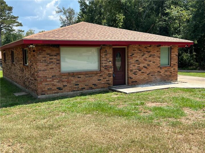 Property Photo: 1430 Avenue J Avenue LA 70427