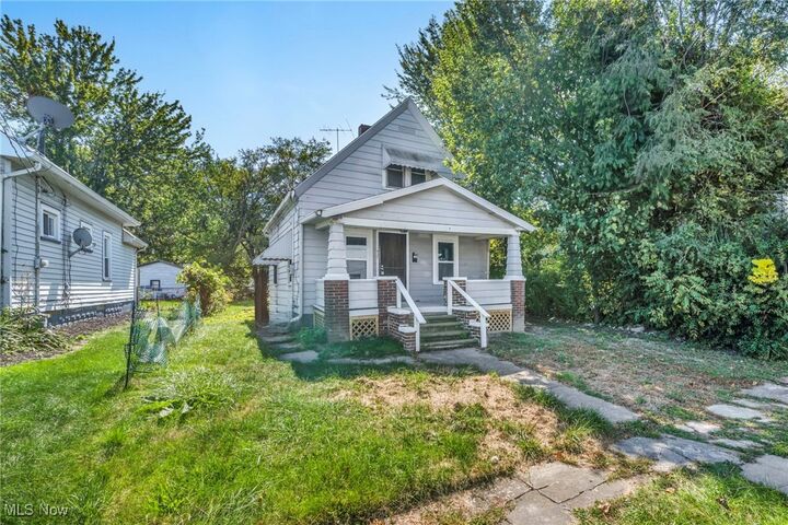 Property Photo:  937 W 13th Street  OH 44052 