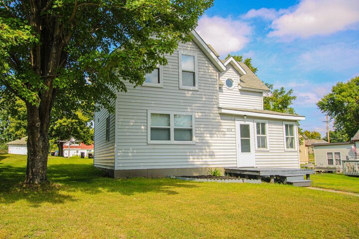Property Photo: 204 W 2nd Street MN 56381