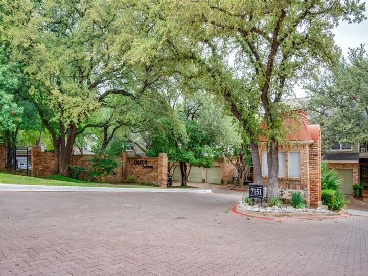 Property Photo:  7151 Gaston Avenue 703  TX 75214 
