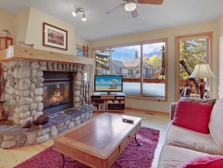 729 4th Street 2  Canmore AB T1W 2G8 photo