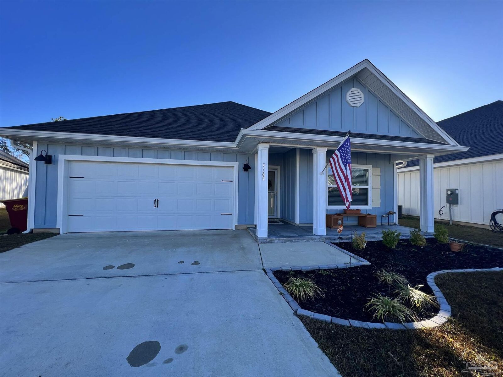 Property Photo: 5788 Conley Ct FL 32571