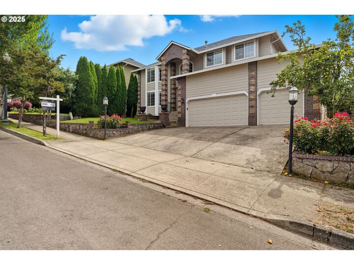 Property Photo:  19707 SE 42nd St  WA 98607 