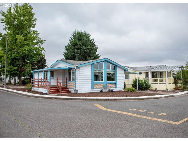 Property Photo: 1199 N Terry St 228 OR 97402