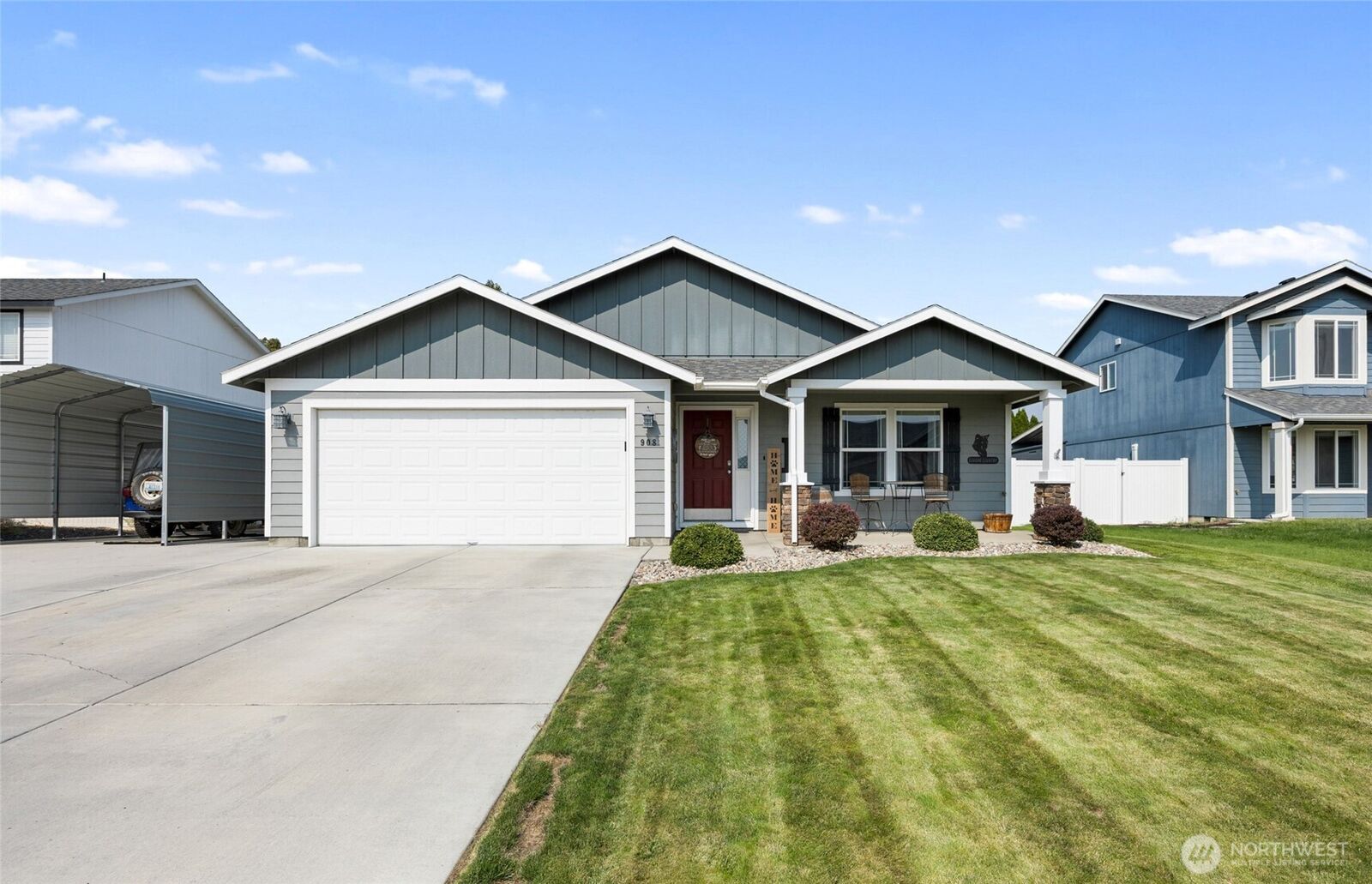 Property Photo:  908 W Polo Ridge Drive  WA 98837 