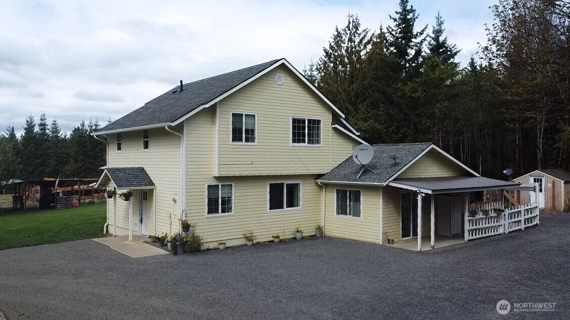 Property Photo: 253 Kruger Road B WA 98570