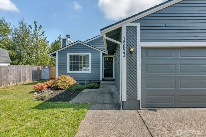 Property Photo: 15823 120th Avenue E WA 98374