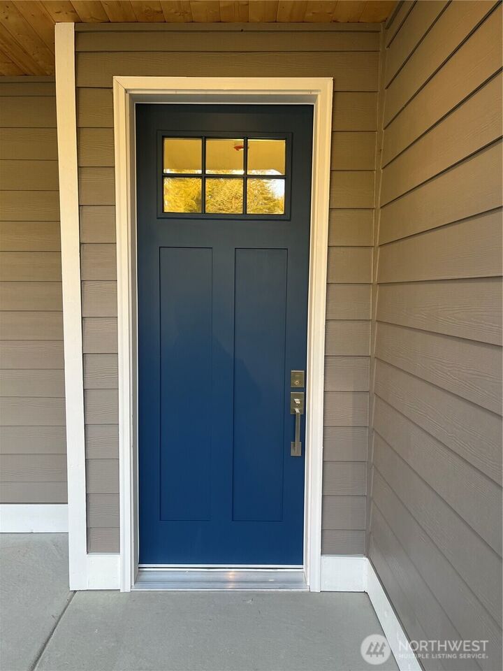 Property Photo:  1507  13th Avenue B  WA 98354 