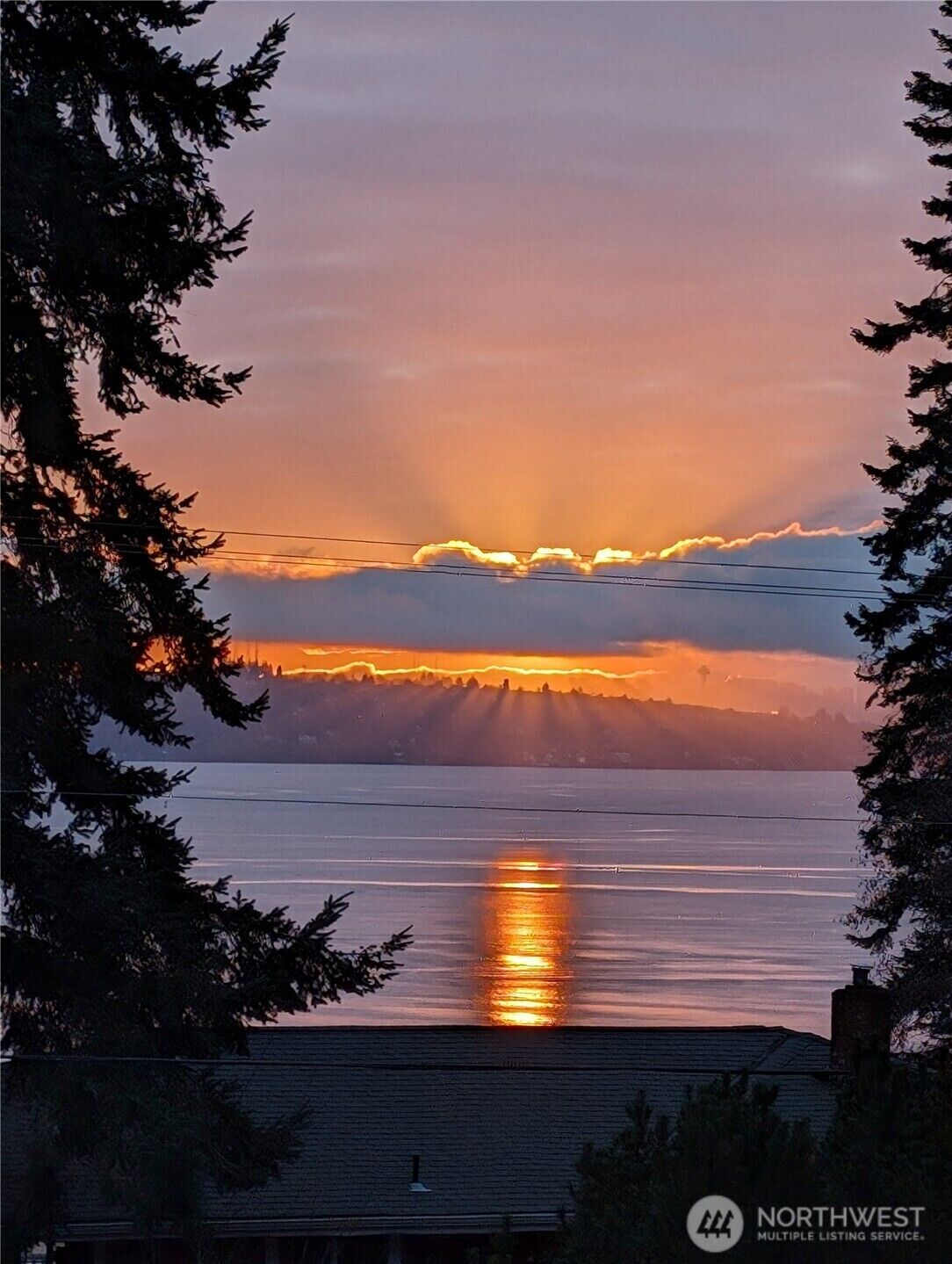 Property Photo:  12079  Sunrise Drive NE  WA 98110 