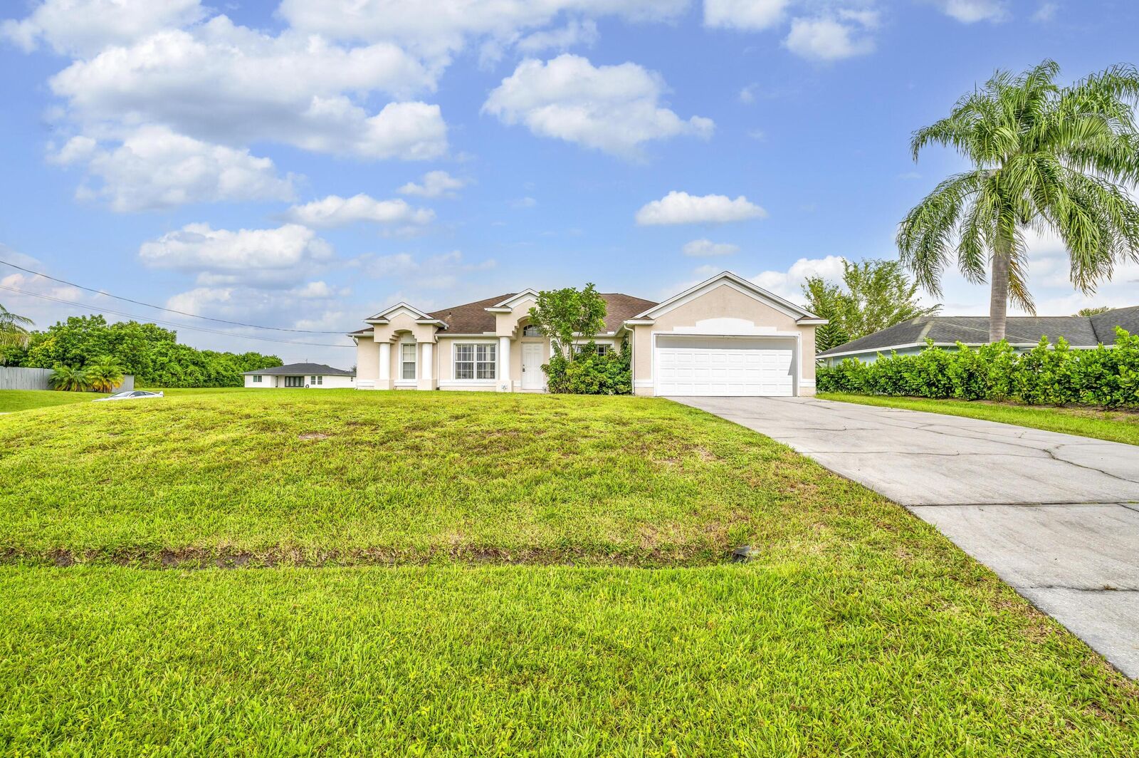 Property Photo: 446 SW South Quick Circle FL 34953