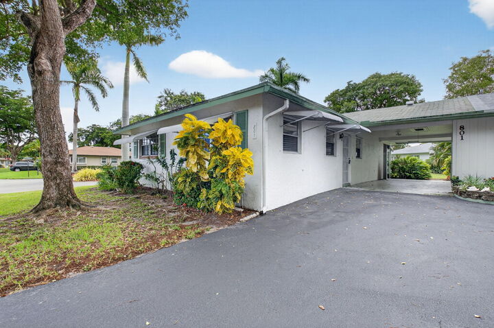 Property Photo:  801 Meadowlark Lane  FL 33445 