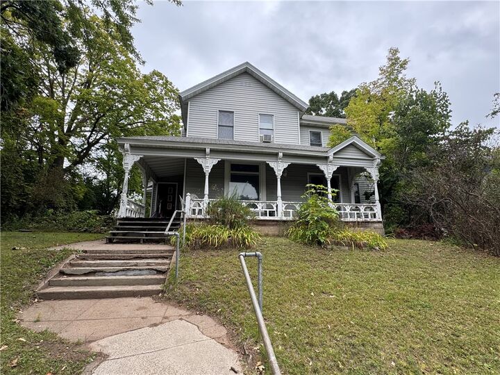 126 W Cedar Street 2  Chippewa Falls WI 54729 photo