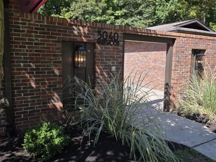 Property Photo:  3040 Parkwood Drive  IN 47374 