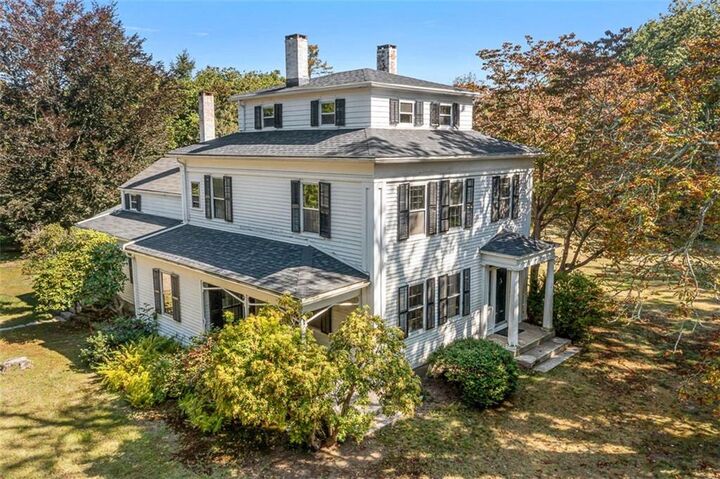 957 Saugatucket Road  South Kingstown RI 02879 photo