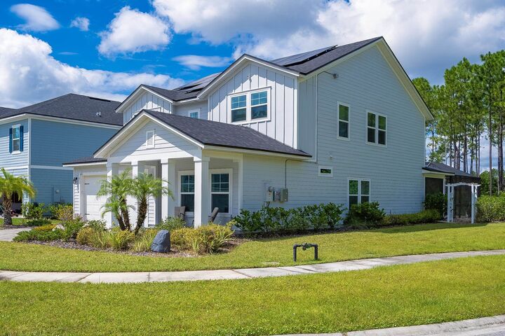 Property Photo:  685 Watervale Dr  FL 32092 