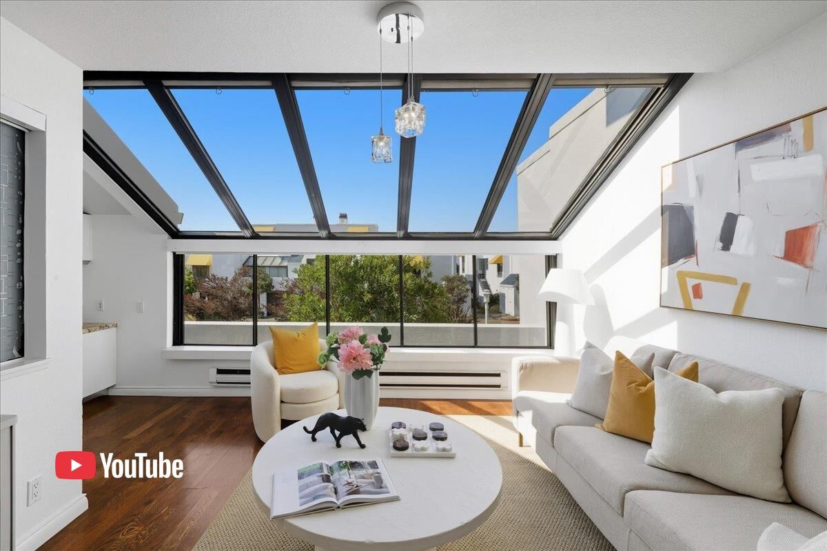 Property Photo:  617 Portofino Lane  CA 94404 