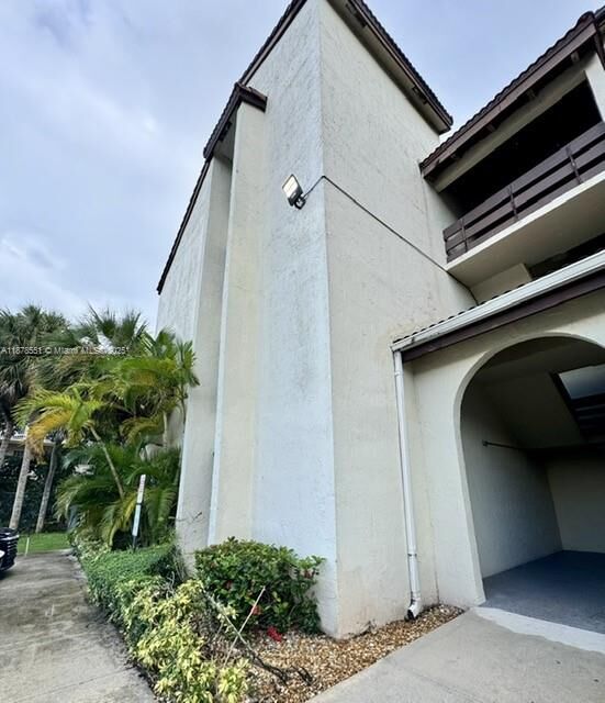 Property Photo:  8933 SW 123rd Ct 102  FL 33186 