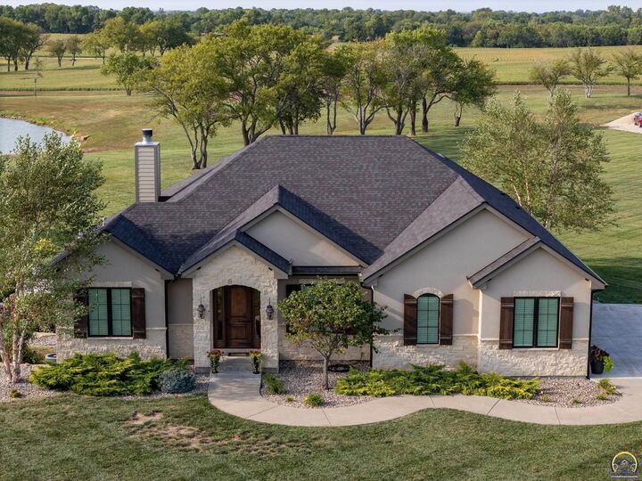 4550 SE 61st St  Berryton KS 66409 photo