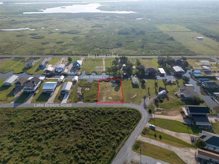 Property Photo: 3683 Lake Breeze Road LA 70605