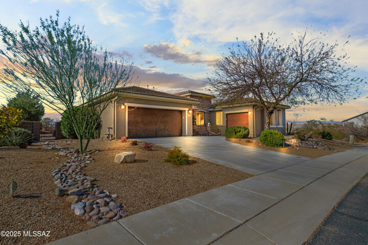 Property Photo:  1432 E Lower Mine Lane  AZ 85629 