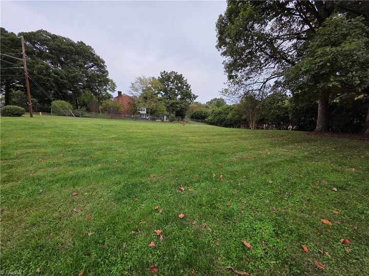 Property Photo:  280 Brittany Road  NC 27045 