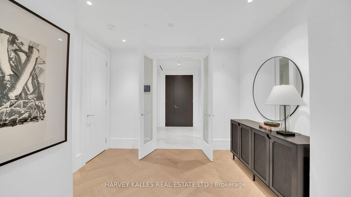 Property Photo: 7 Dale Avenue 304 ON M4W 1K2