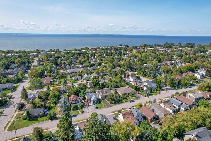 Photo de la propriété: 857 Bourke Street ON P1B 3K5