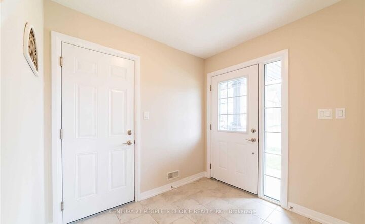 Property Photo:  122 Monarch Woods Drive  ON N2P 2Y9 