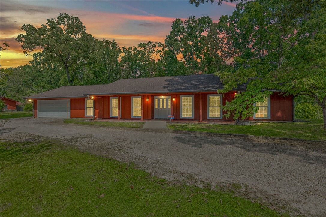 Property Photo:  595 Morris Lane  SC 29696 