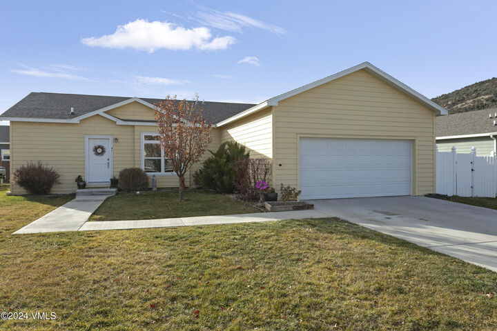 41 Salmon Loop  Dotsero CO 81637 photo