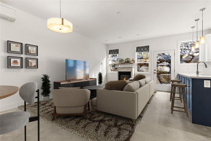 Property Photo:  1073 Gammon Way  BC V0R 2W3 