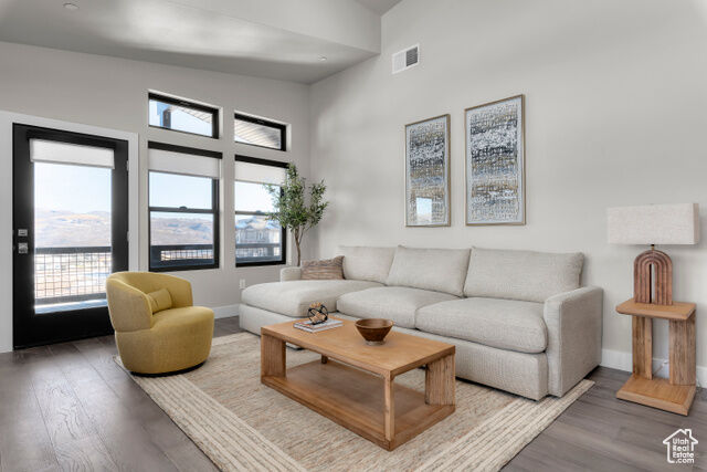 Property Photo: 1169 W Helling Cir 3-301 UT 84032