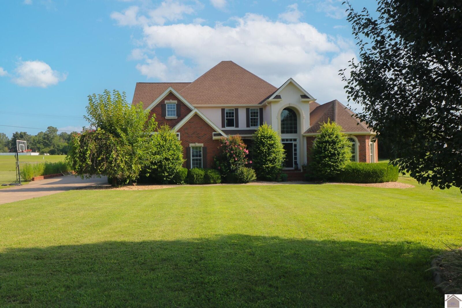 Property Photo: 160 Willow Lake Drive KY 42003