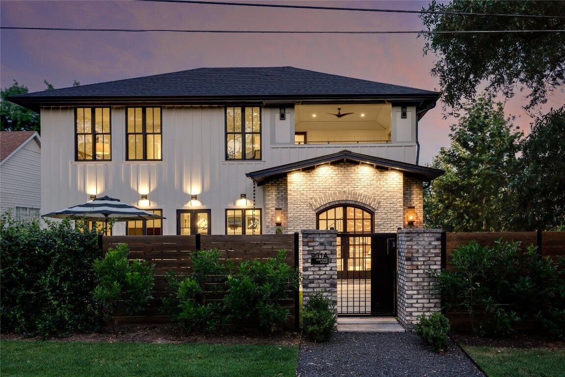 Property Photo:  901 Wayside Drive  TX 78703 