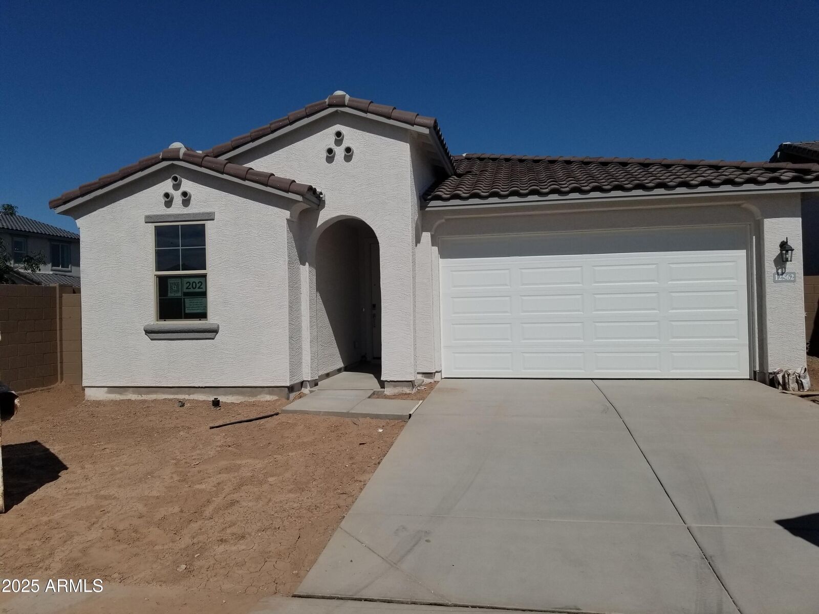 Property Photo:  12562 W Luxton Lane  AZ 85323 