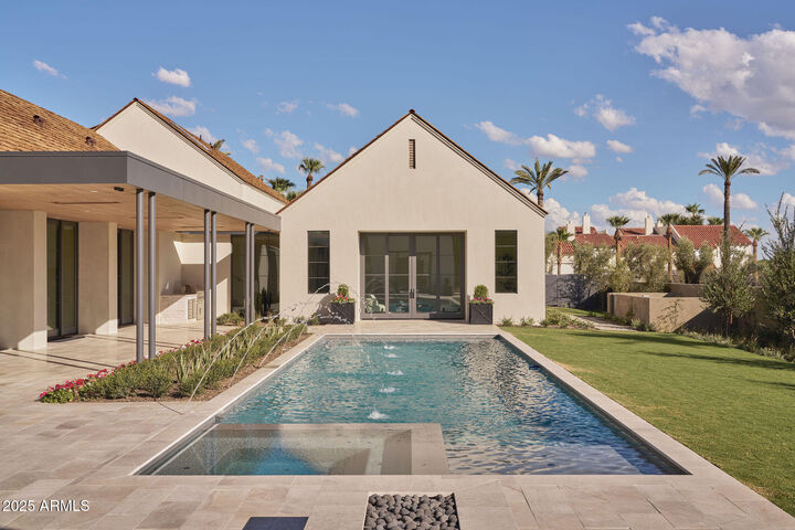 4600 N Rubicon Avenue 2  Phoenix AZ 85018 photo