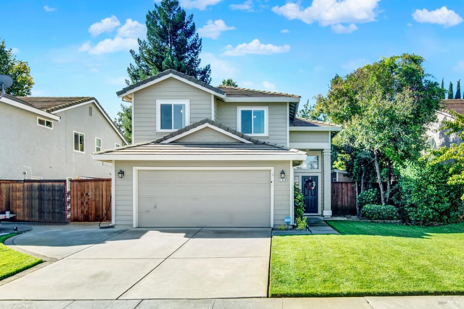 Property Photo: 206 Colby Drive CA 95687