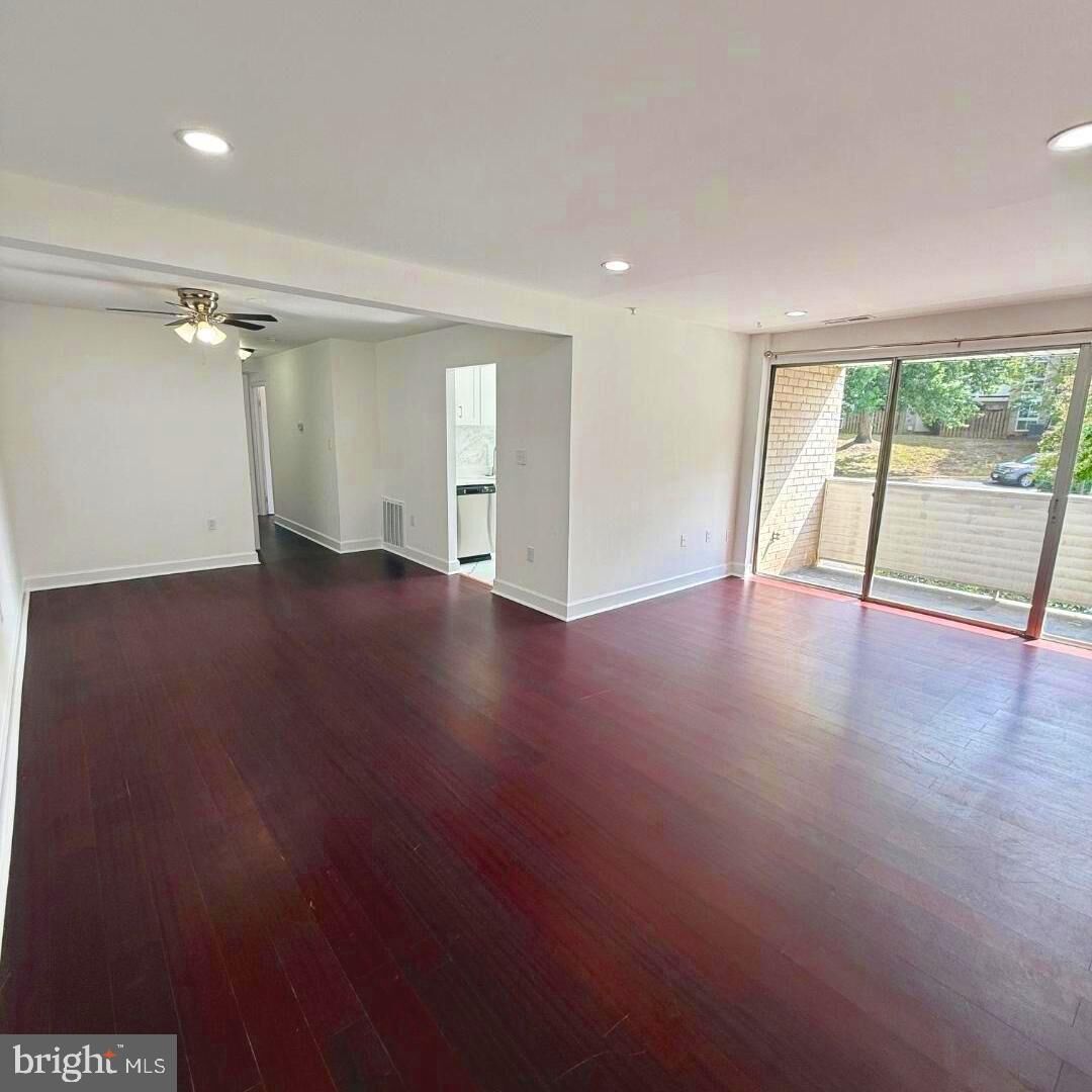 Property Photo:  5606 Bismach Drive 104  VA 22312 