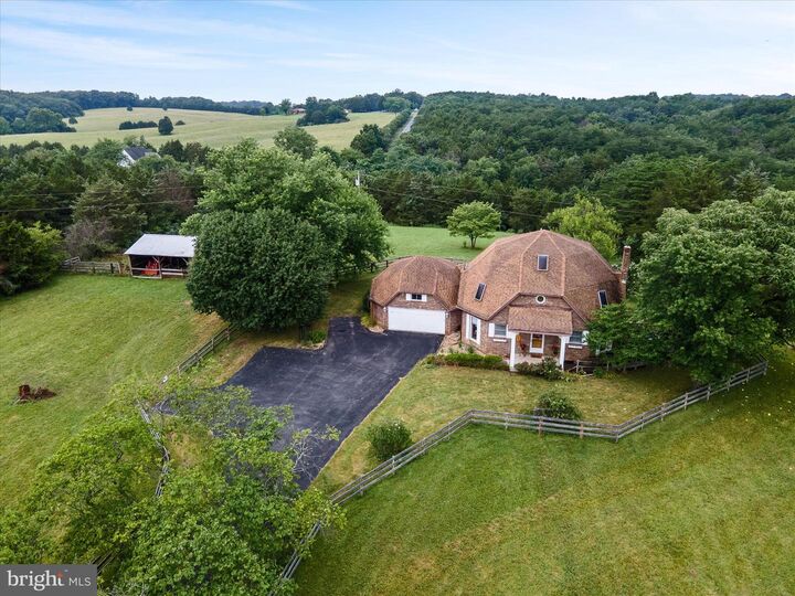 Property Photo: 2064 Sulphur Springs Road VA 22645
