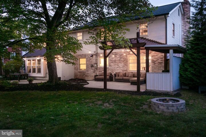 Property Photo:  1934 Geraldson Drive  PA 17601 