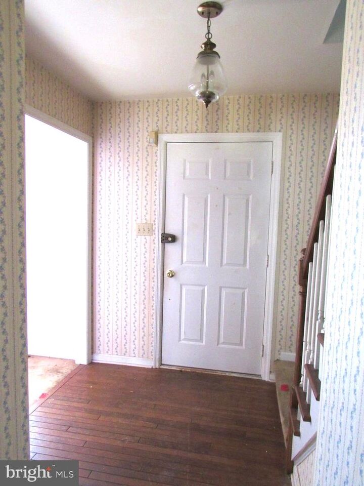 Property Photo:  806 Lightfoot Drive  PA 17602 