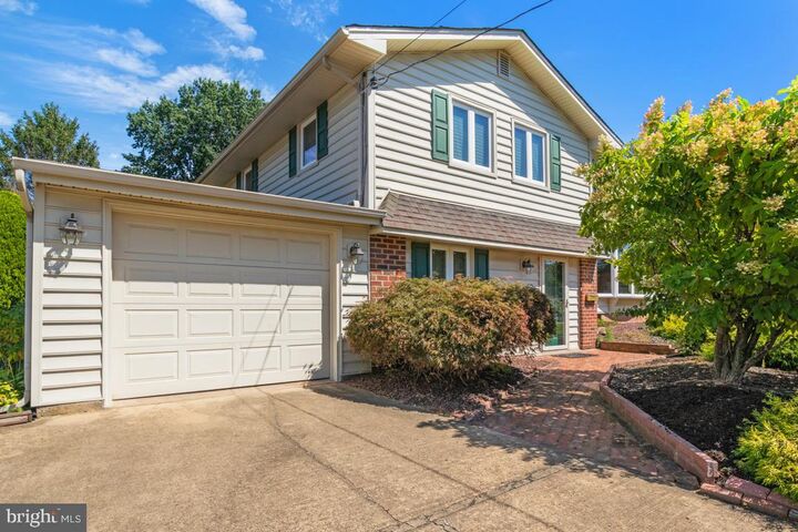 Property Photo:  675 Cheryl Drive  PA 18974 