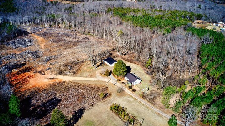 Property Photo:  160 Sharpe Farm Drive  NC 28625 