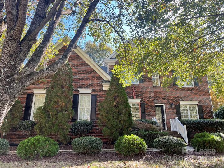 Property Photo:  113 Abbotsbury Court  NC 28173 