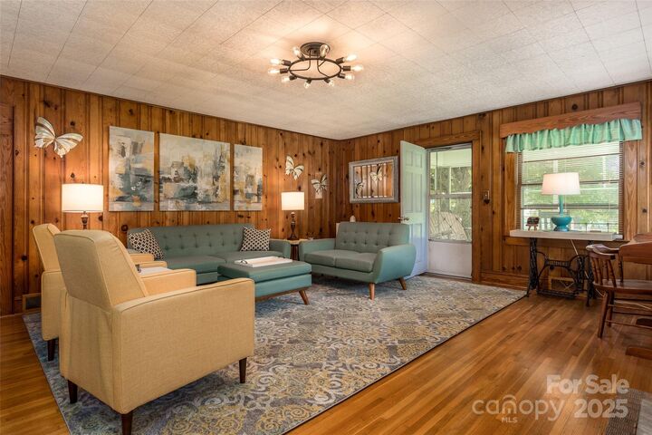 Property Photo: 14 Mann Farm Road NC 28716
