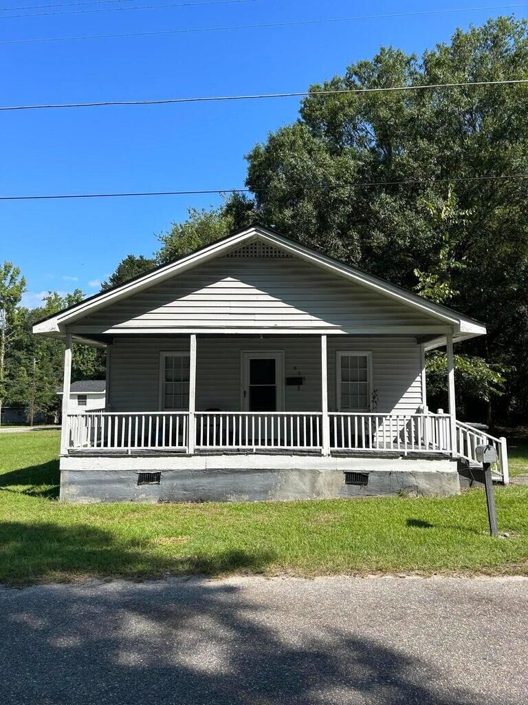 Property Photo:  605 Tomlinson Street  SC 29556 