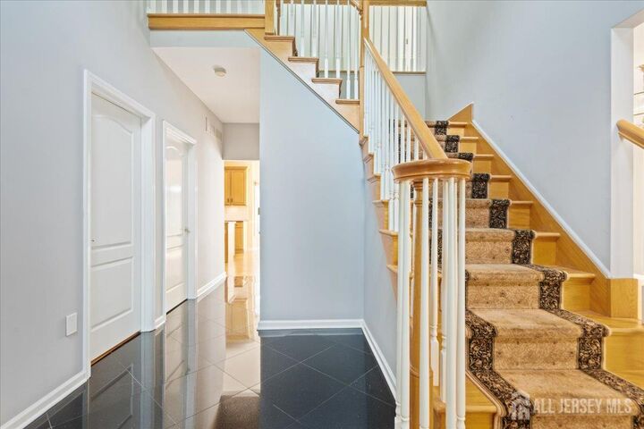 Property Photo:  6 Sunset Avenue  NJ 08820 