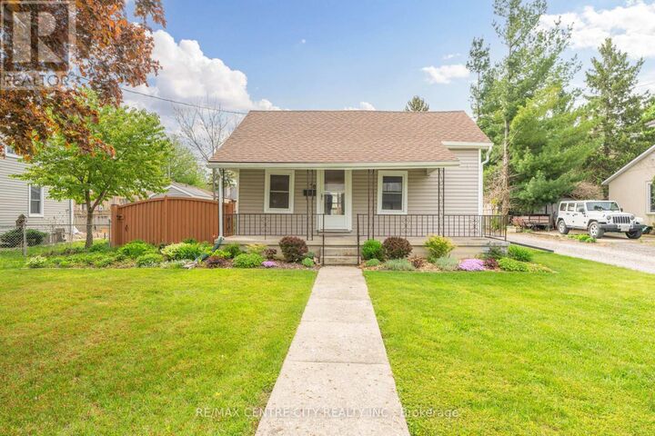 Photo de la propriété:  70 Scott Street West  ON N7G 1J4 